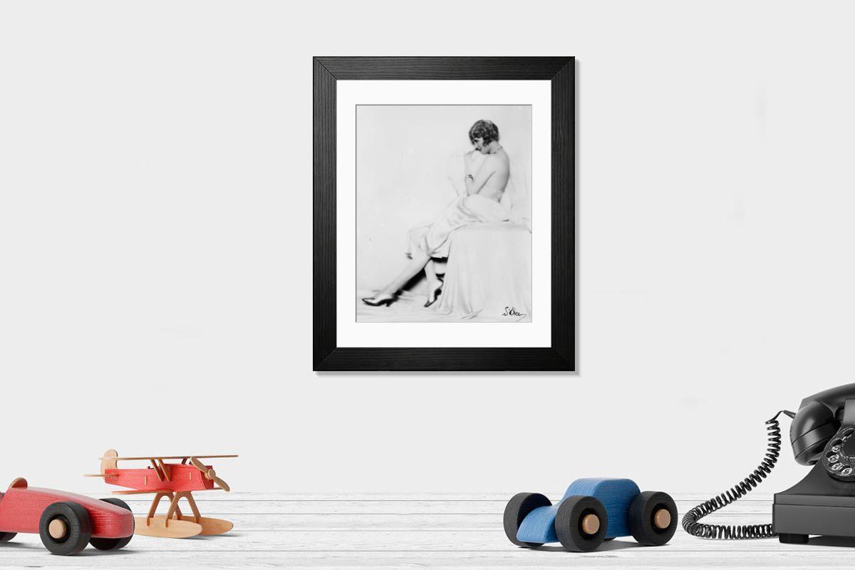 Shown hanging in a room: Modern 14"x12" (36x31cm)