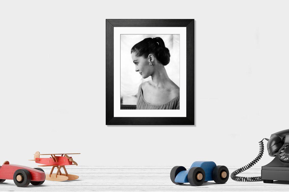 Shown hanging in a room: Modern 14"x12" (36x31cm)