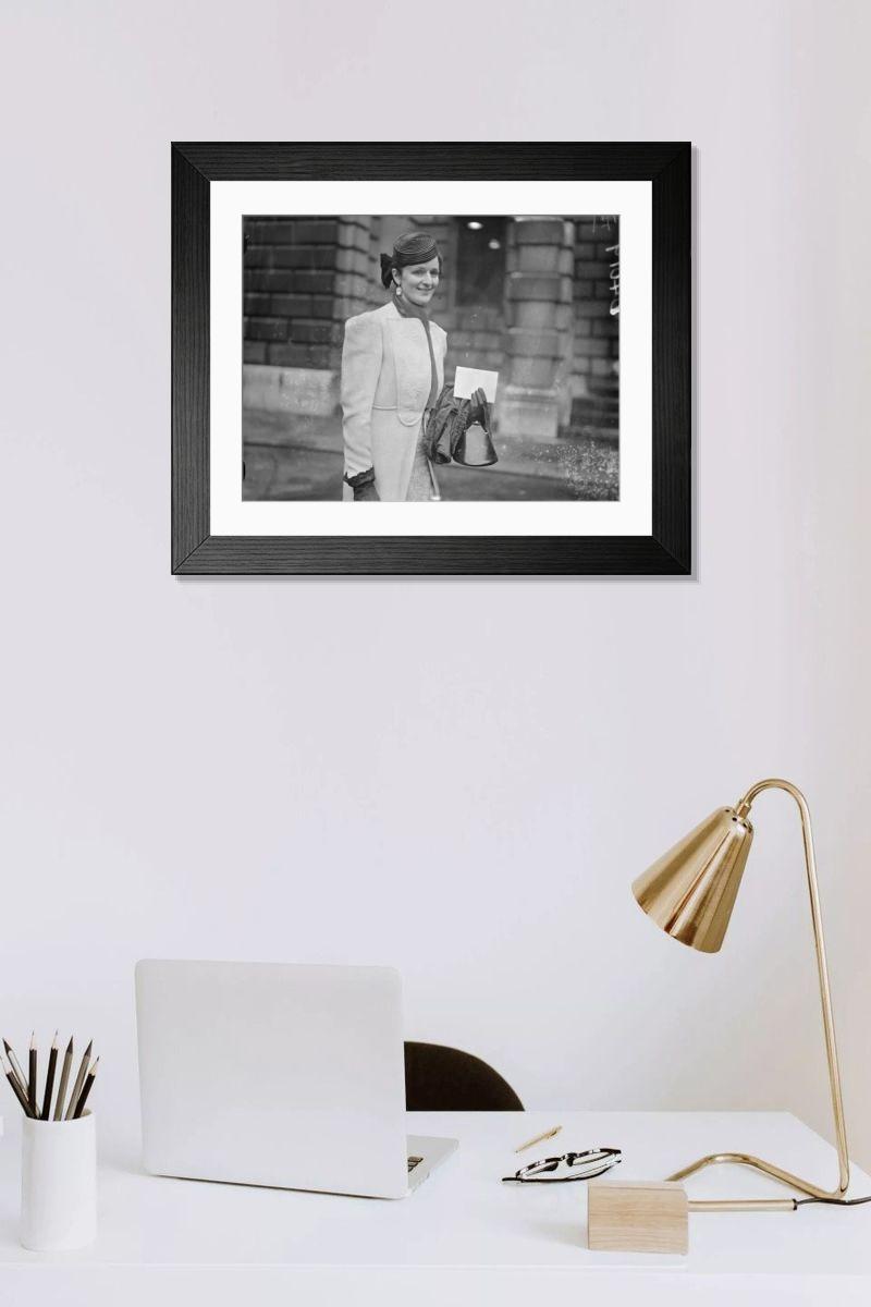 Shown hanging in a room: Modern 14"x12" (36x31cm)