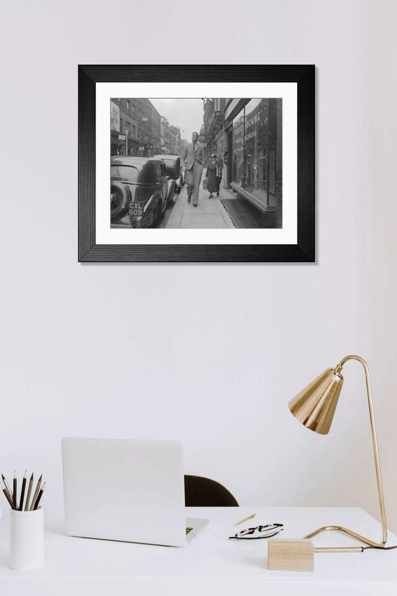 Shown hanging in a room: Modern 14"x12" (36x31cm)