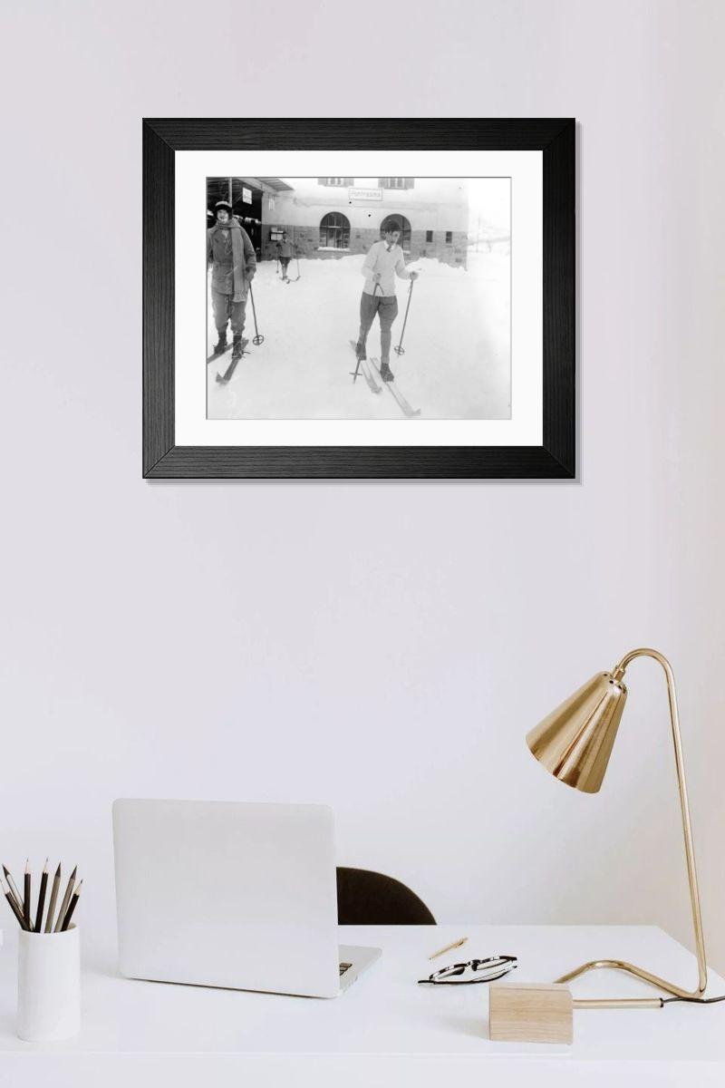 Shown hanging in a room: Modern 14"x12" (36x31cm)