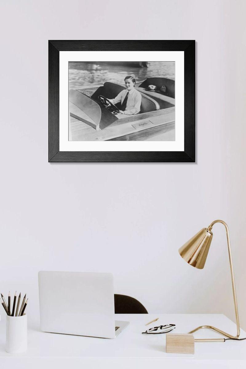 Shown hanging in a room: Modern 14"x12" (36x31cm)