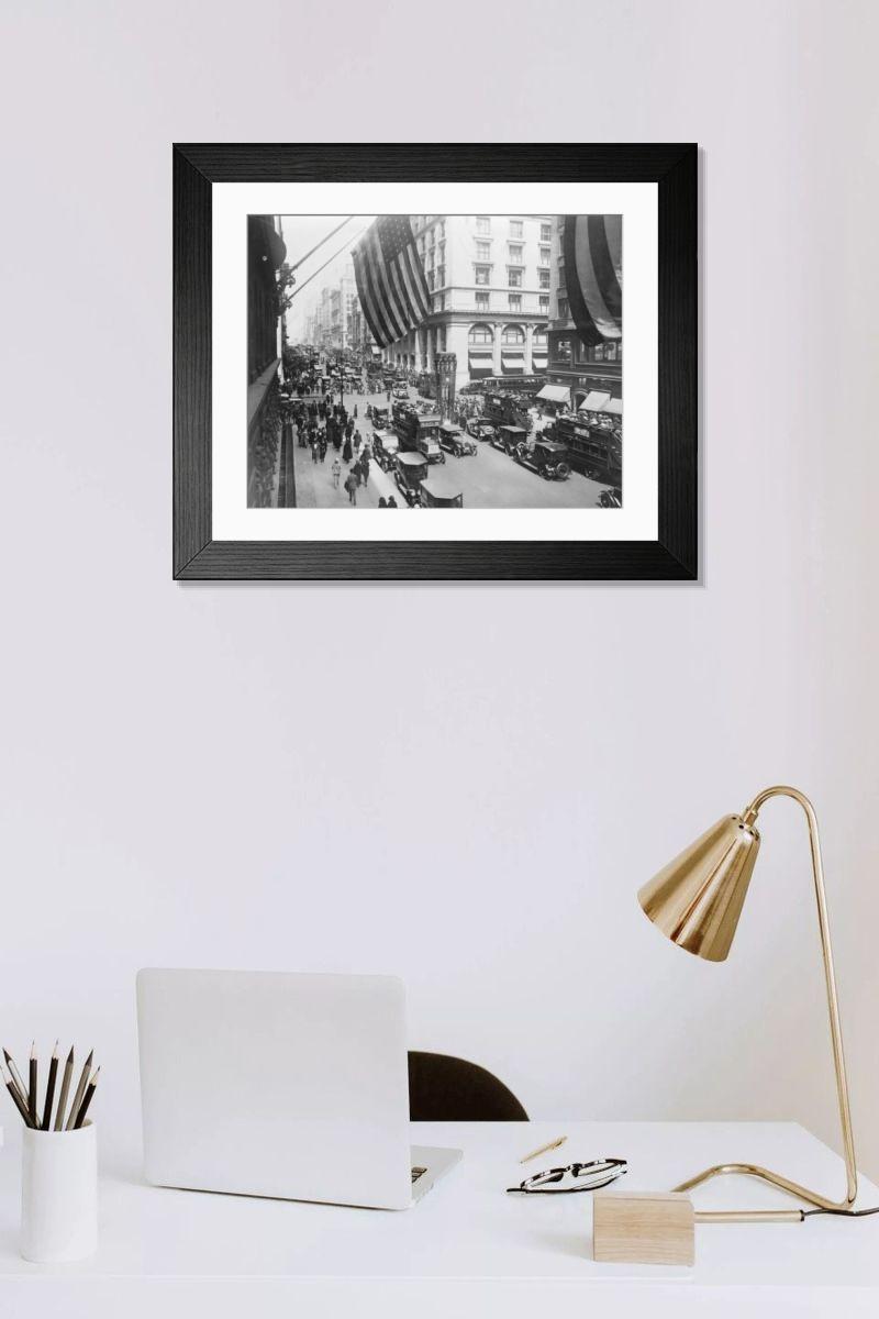 Shown hanging in a room: Modern 14"x12" (36x31cm)