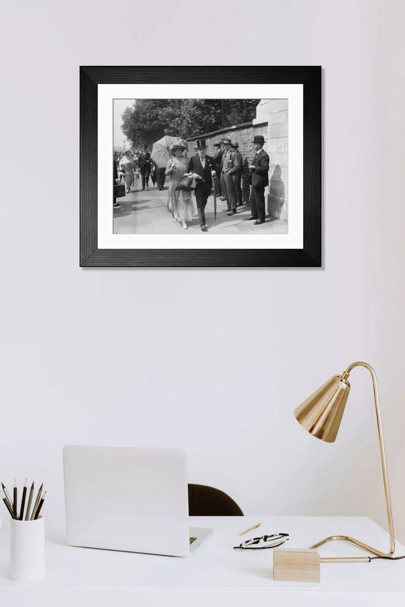 Shown hanging in a room: Modern 14"x12" (36x31cm)