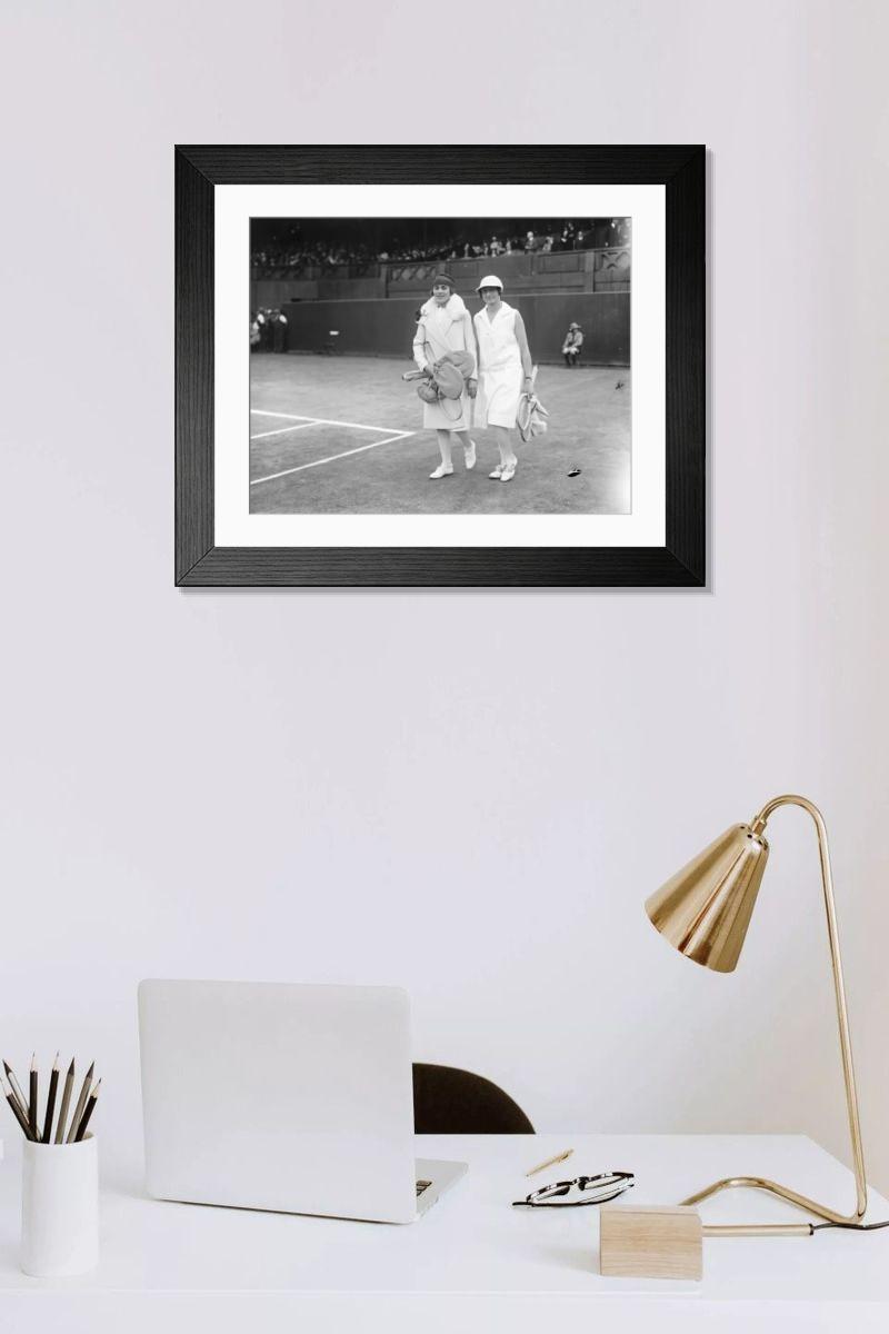 Shown hanging in a room: Modern 14"x12" (36x31cm)