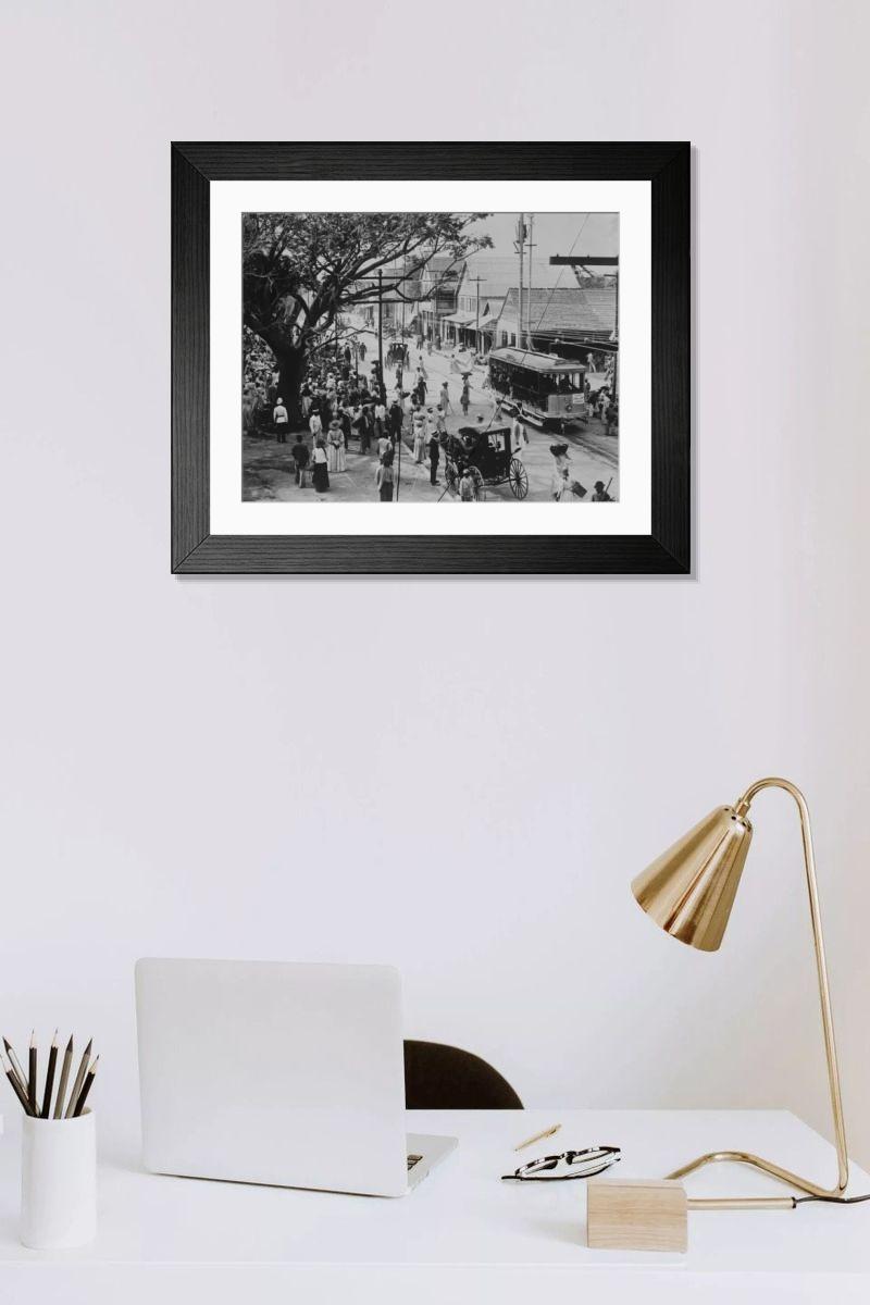 Shown hanging in a room: Modern 14"x12" (36x31cm)