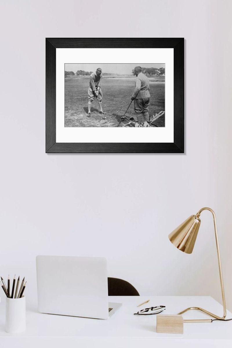 Shown hanging in a room: Modern 14"x12" (36x31cm)
