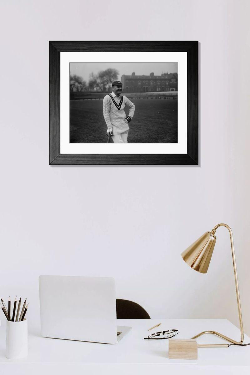 Shown hanging in a room: Modern 14"x12" (36x31cm)