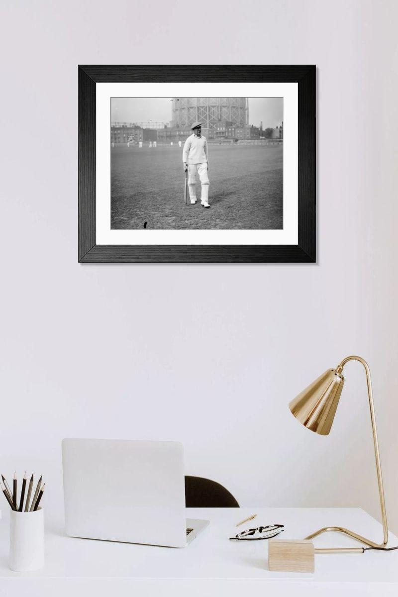Shown hanging in a room: Modern 14"x12" (36x31cm)
