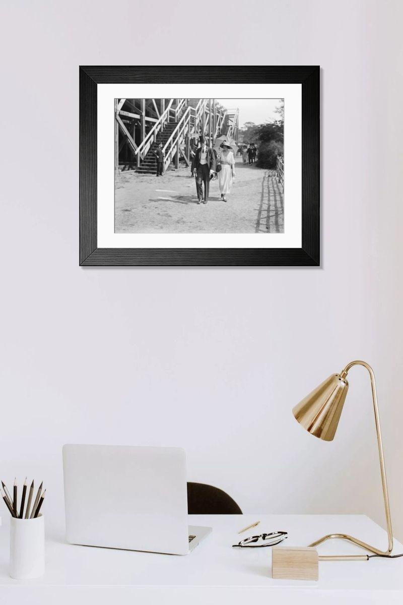 Shown hanging in a room: Modern 14"x12" (36x31cm)