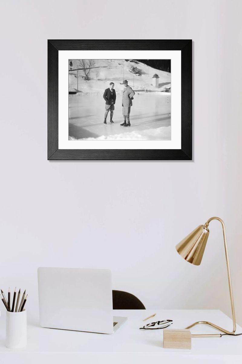 Shown hanging in a room: Modern 14"x12" (36x31cm)