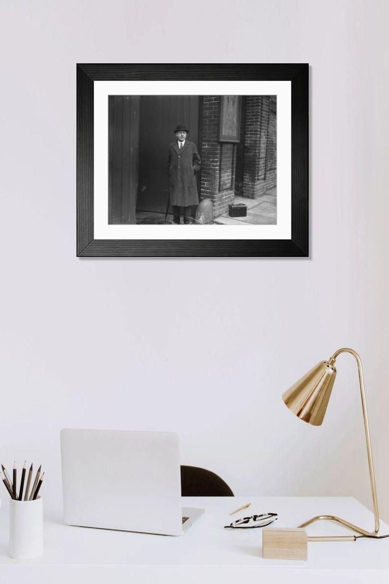 Shown hanging in a room: Modern 14"x12" (36x31cm)