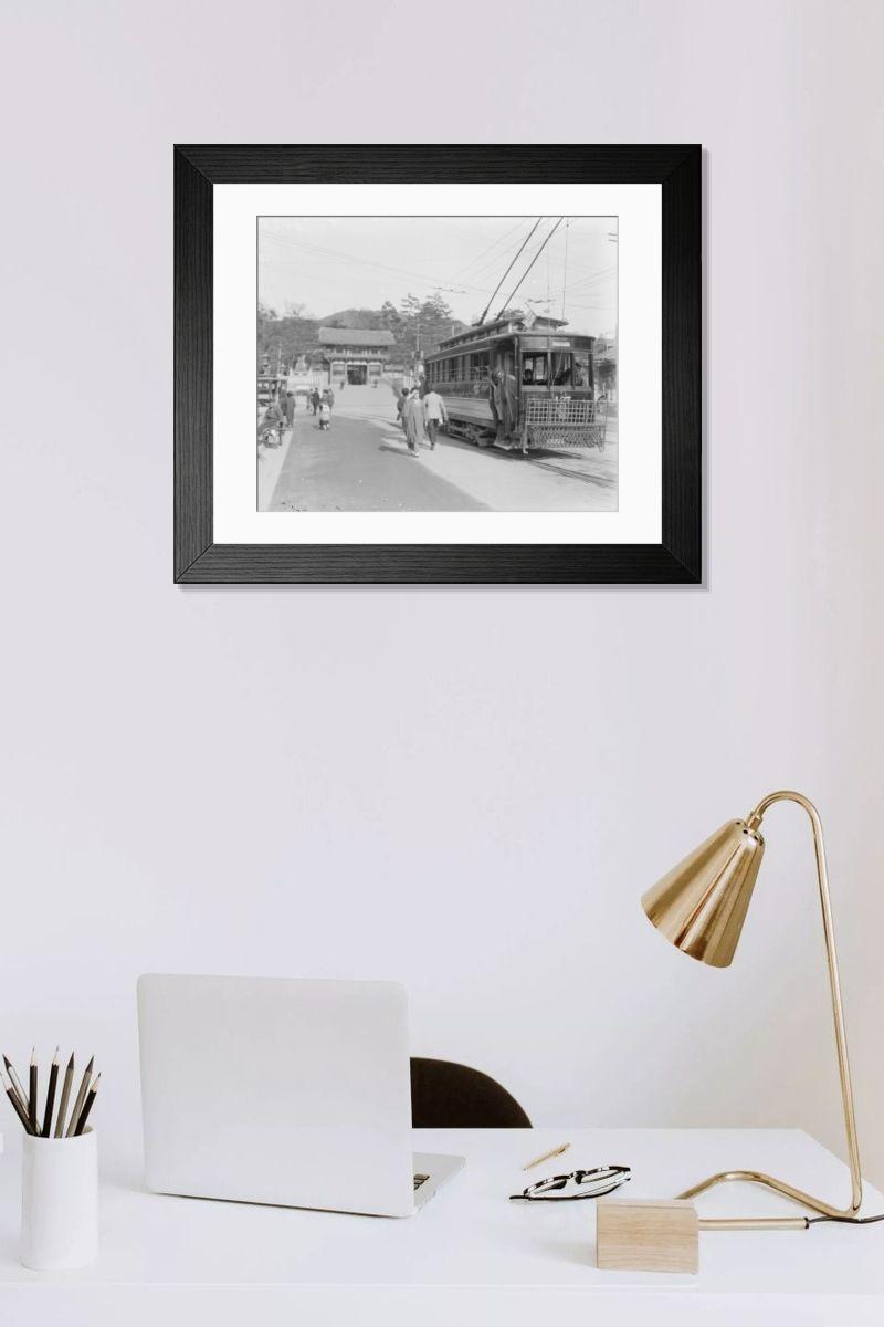 Shown hanging in a room: Modern 14"x12" (36x31cm)