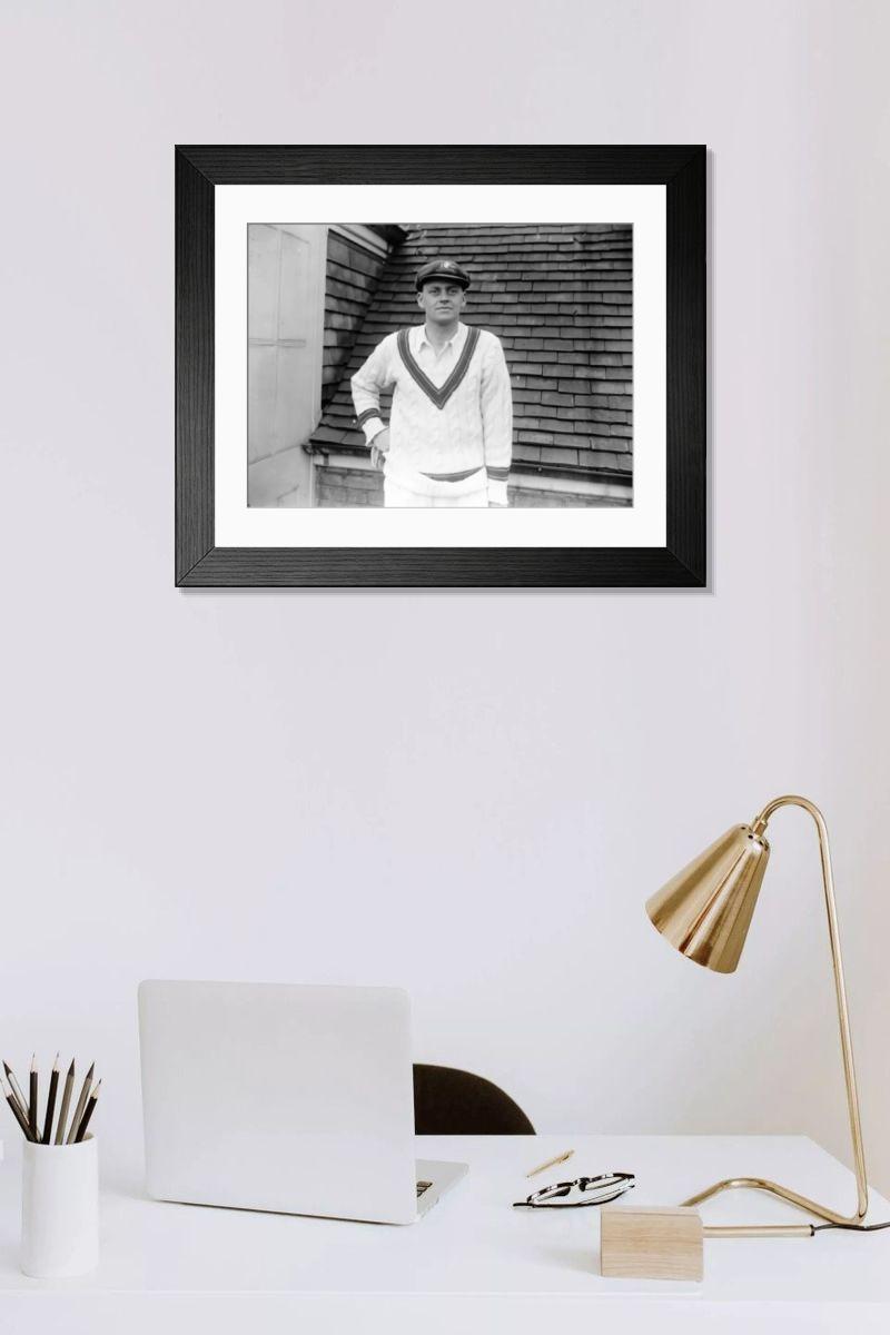 Shown hanging in a room: Modern 14"x12" (36x31cm)