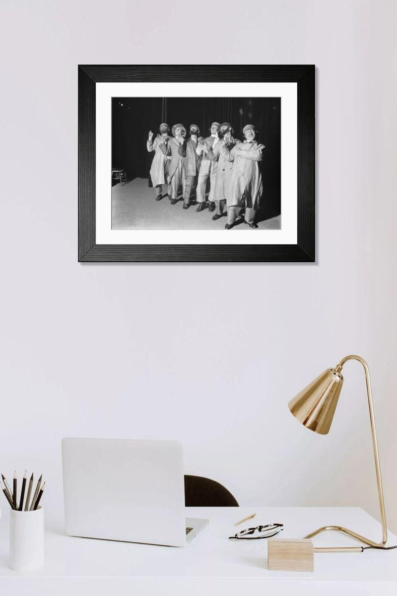 Shown hanging in a room: Modern 14"x12" (36x31cm)
