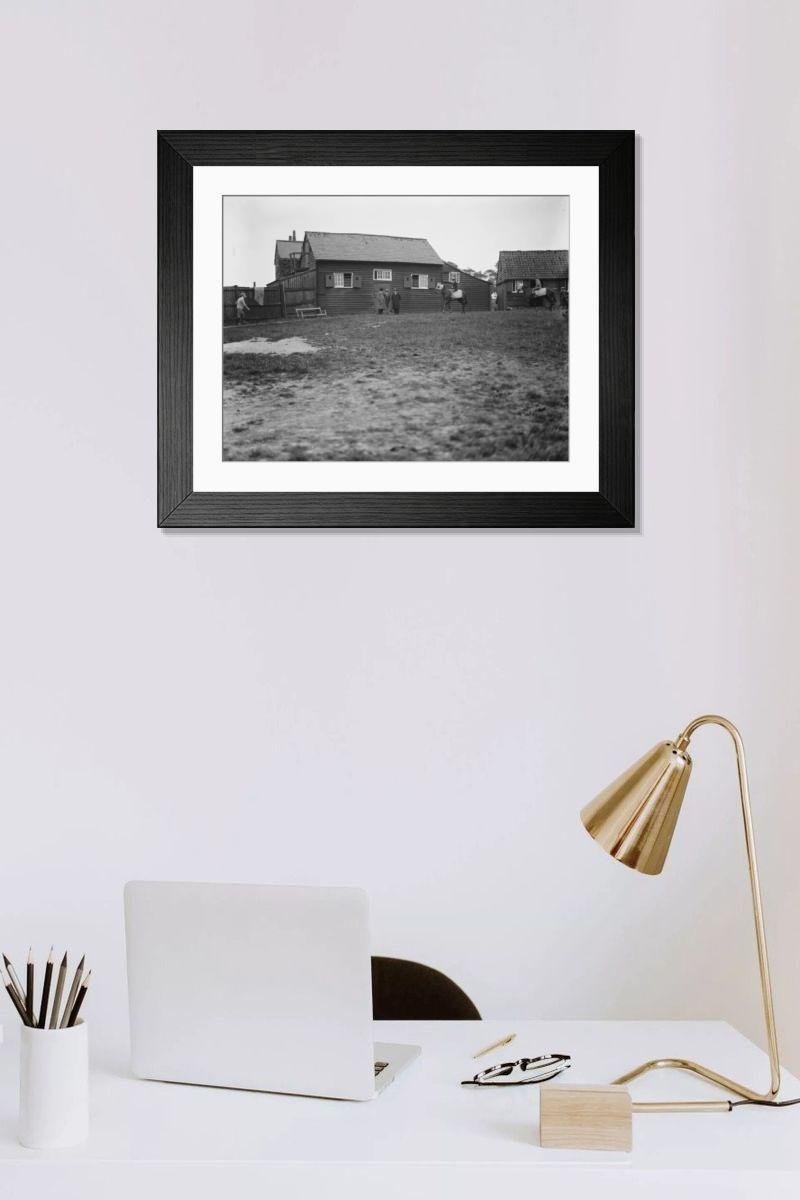 Shown hanging in a room: Modern 14"x12" (36x31cm)