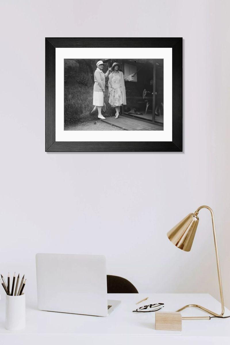 Shown hanging in a room: Modern 14"x12" (36x31cm)
