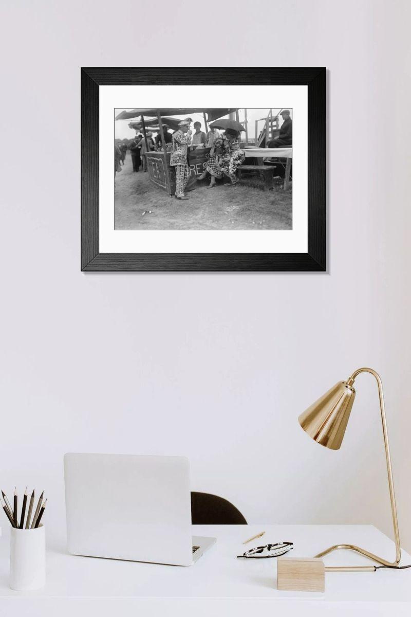 Shown hanging in a room: Modern 14"x12" (36x31cm)