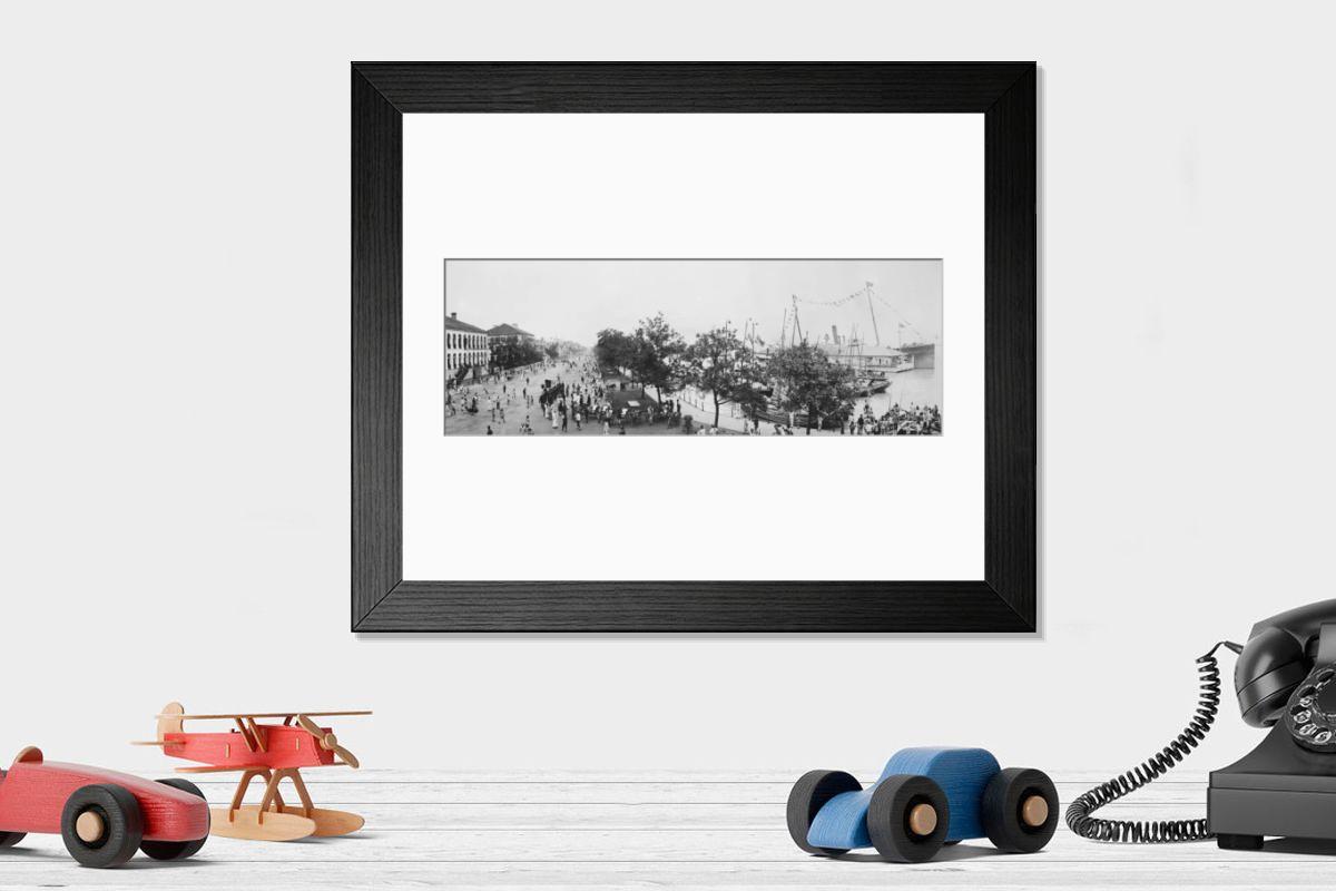 Shown hanging in a room: Modern 14"x12" (36x31cm)