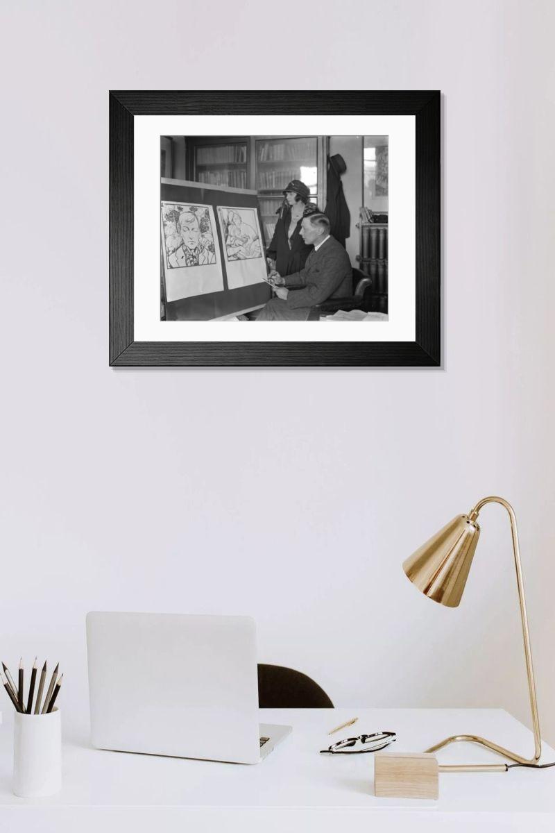 Shown hanging in a room: Modern 14"x12" (36x31cm)