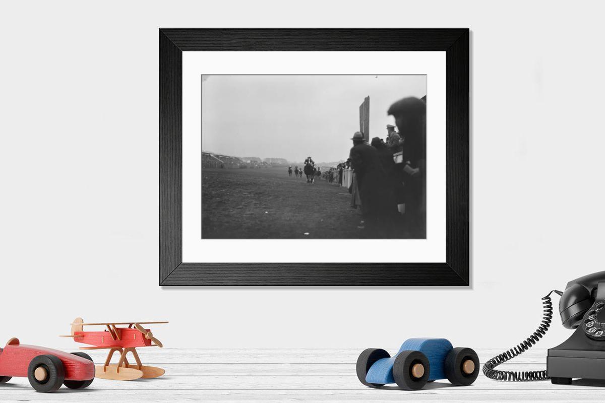 Shown hanging in a room: Modern 14"x12" (36x31cm)