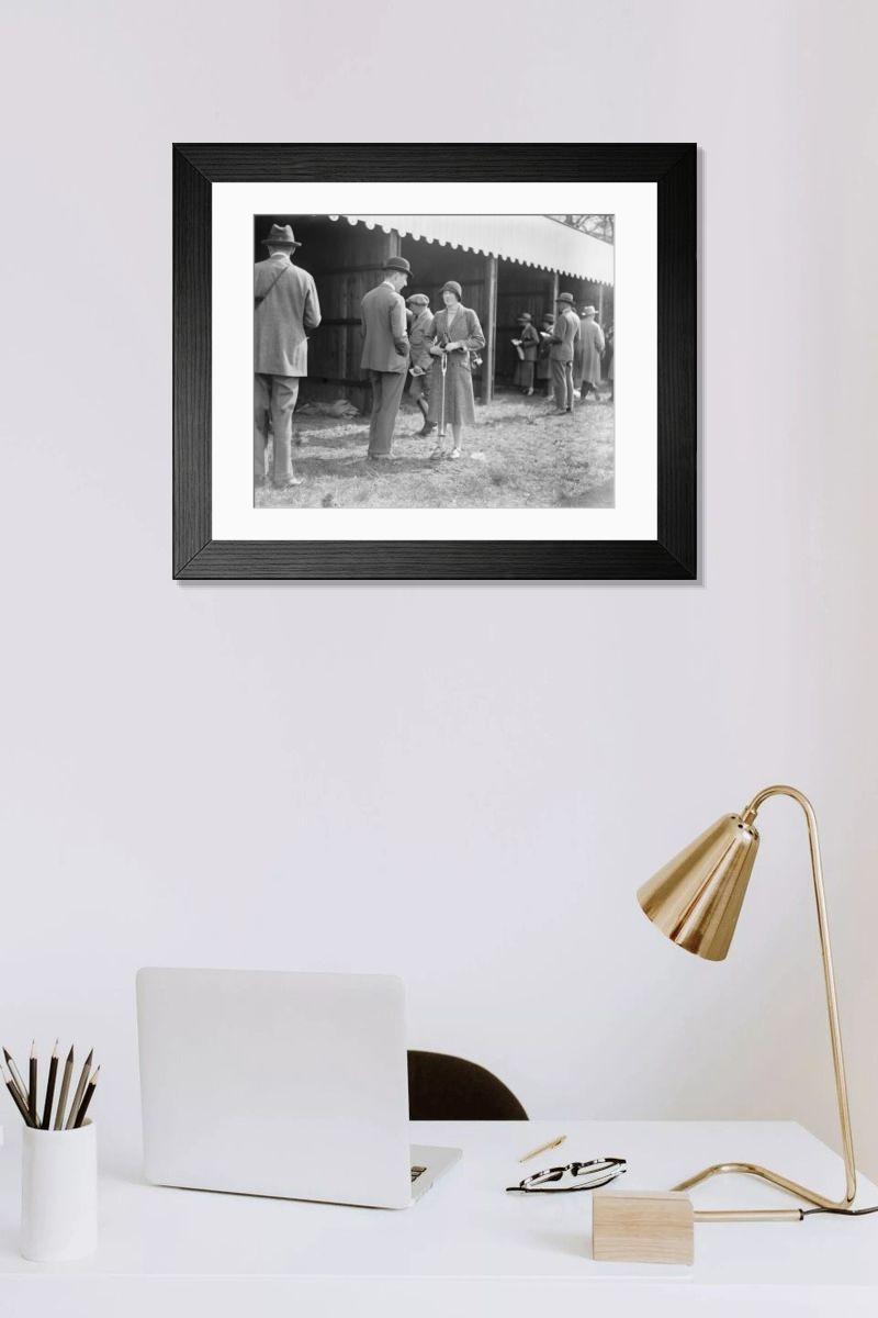 Shown hanging in a room: Modern 14"x12" (36x31cm)