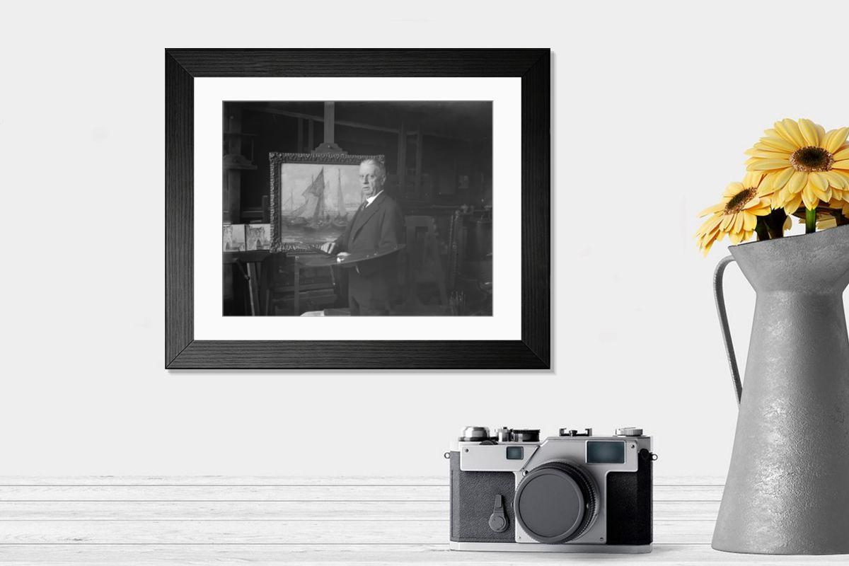 Shown hanging in a room: Modern 14"x12" (36x31cm)