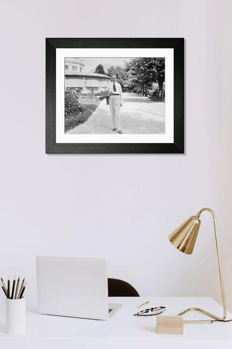 Shown hanging in a room: Modern 14"x12" (36x31cm)