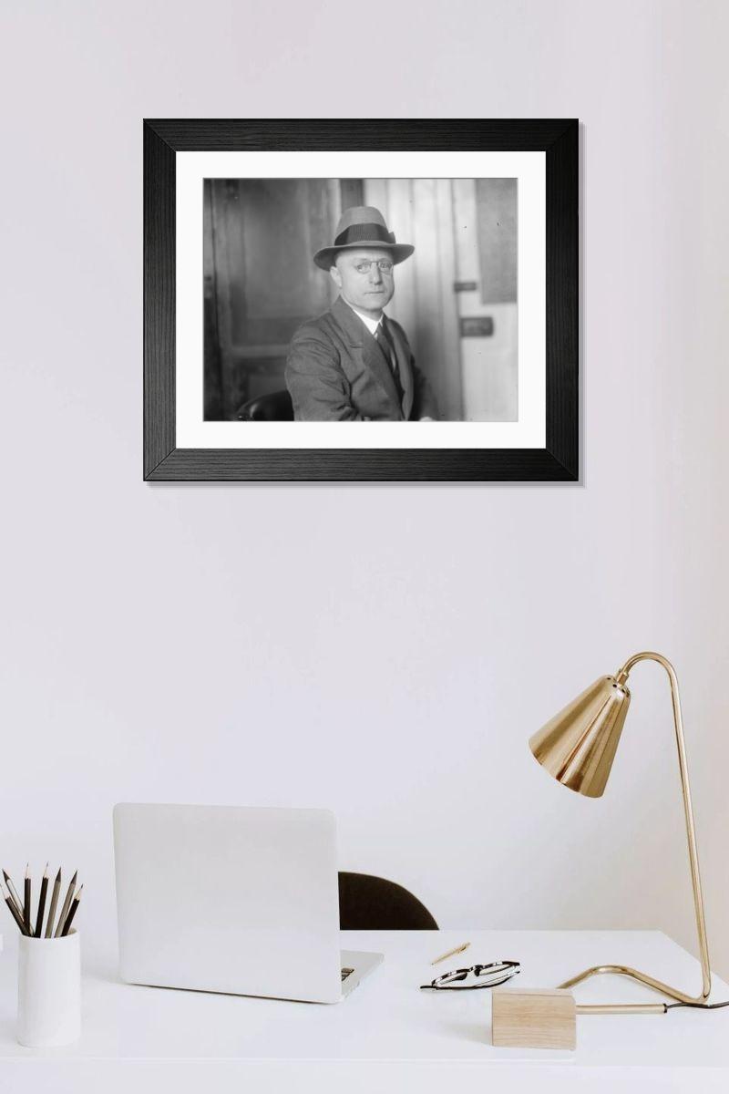 Shown hanging in a room: Modern 14"x12" (36x31cm)