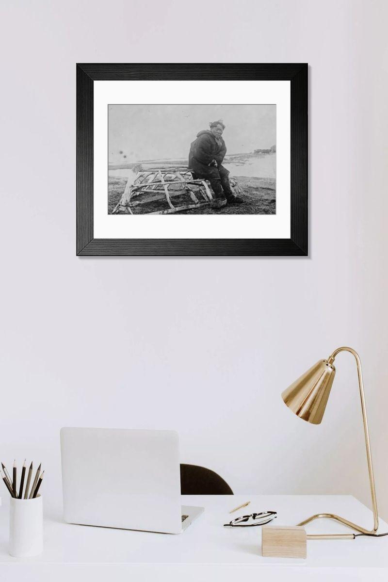 Shown hanging in a room: Modern 14"x12" (36x31cm)