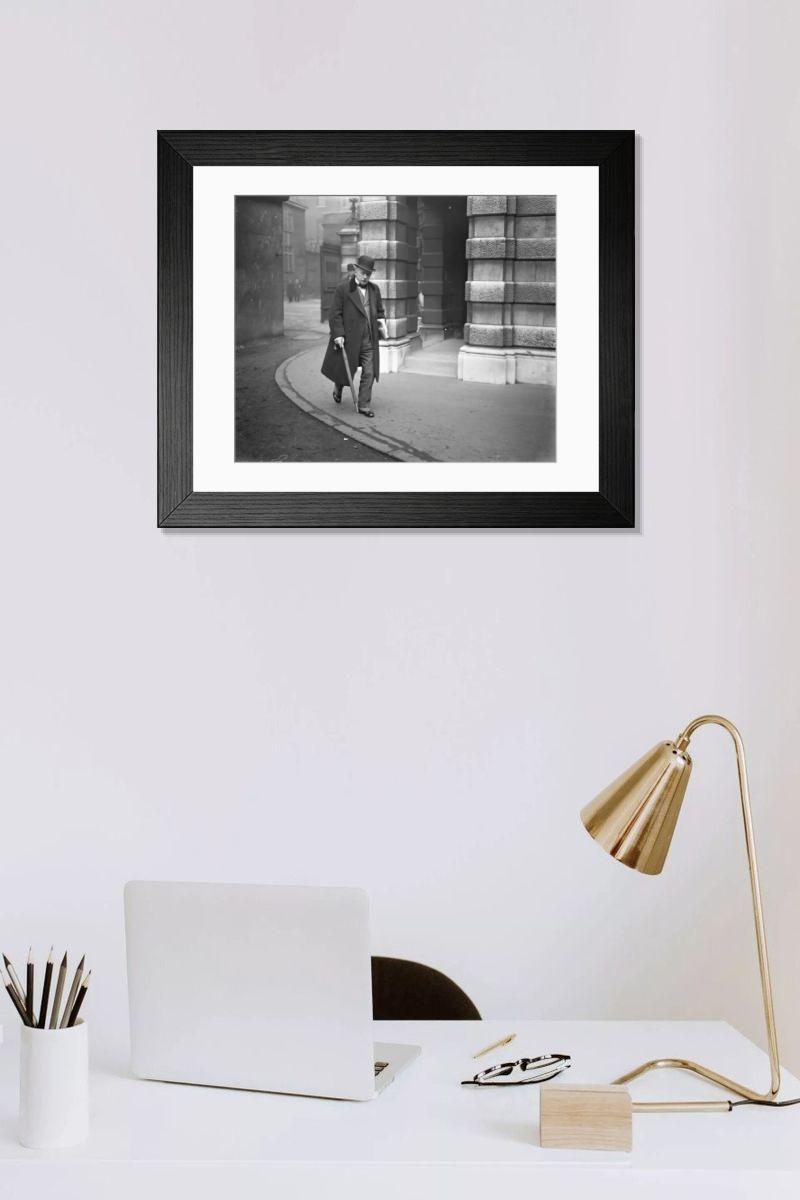 Shown hanging in a room: Modern 14"x12" (36x31cm)