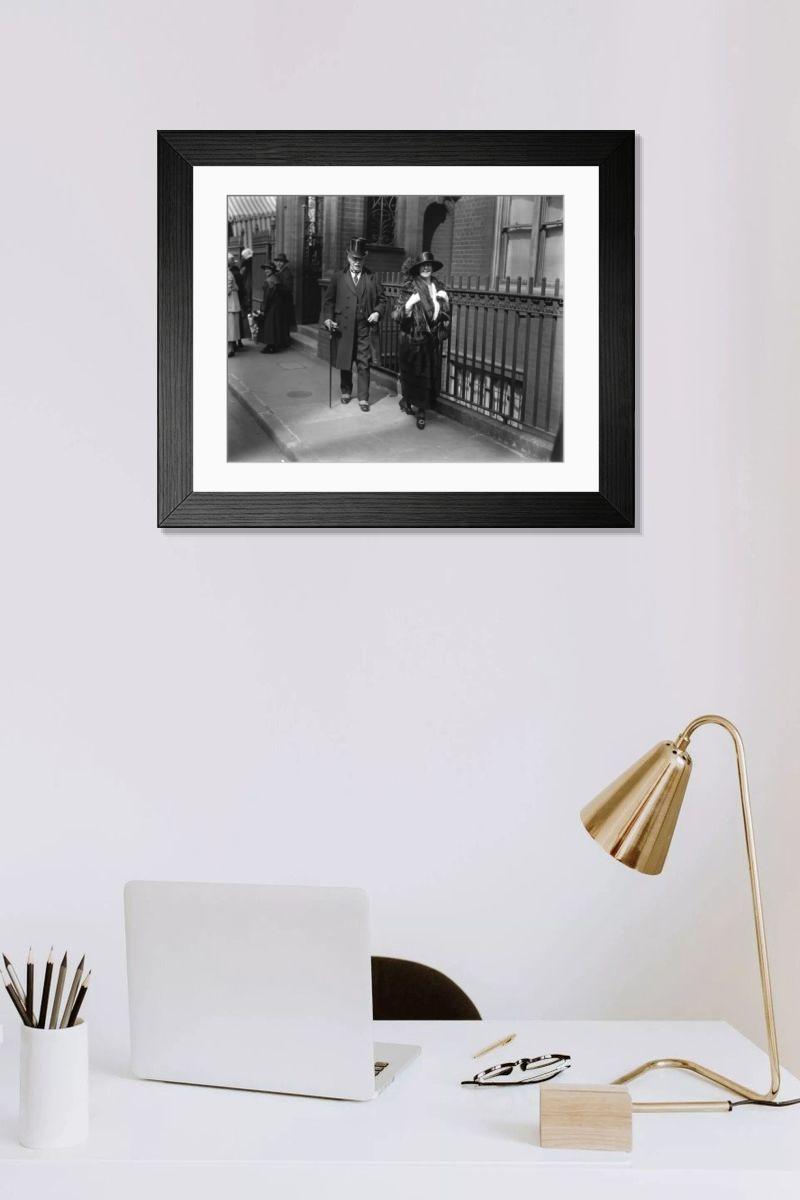 Shown hanging in a room: Modern 14"x12" (36x31cm)