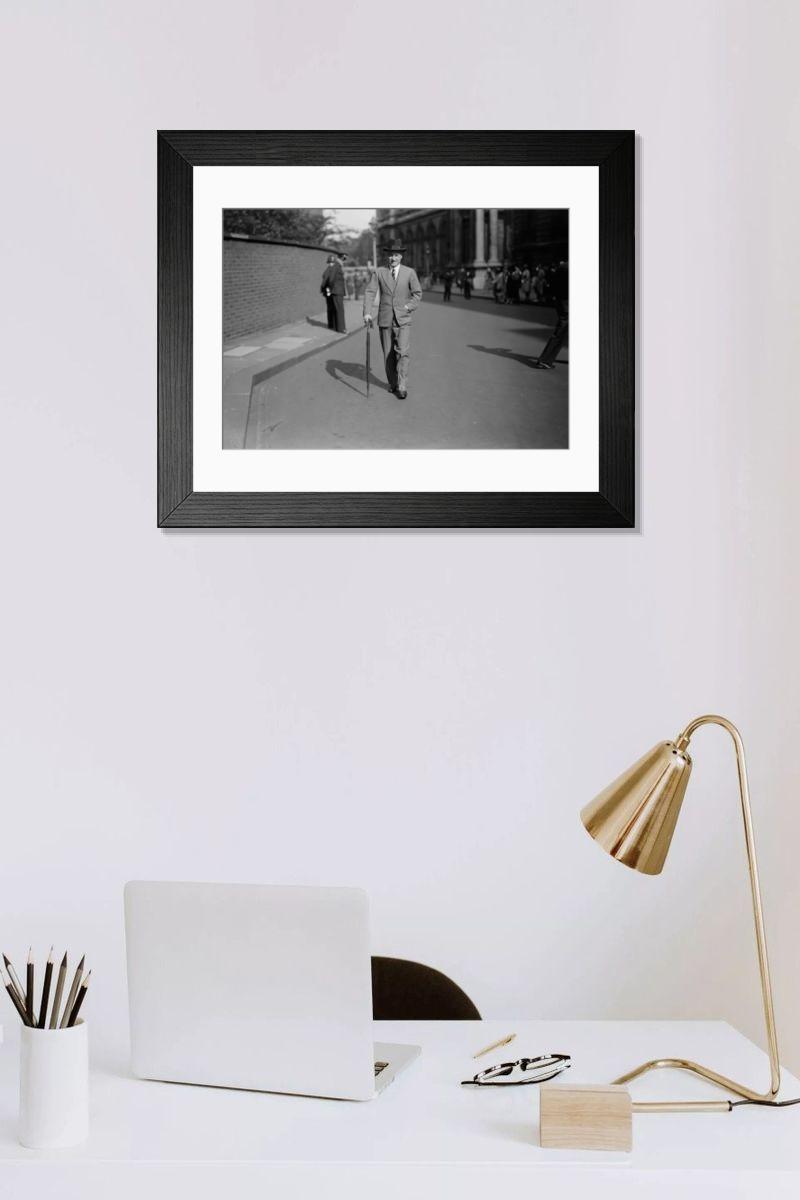 Shown hanging in a room: Modern 14"x12" (36x31cm)