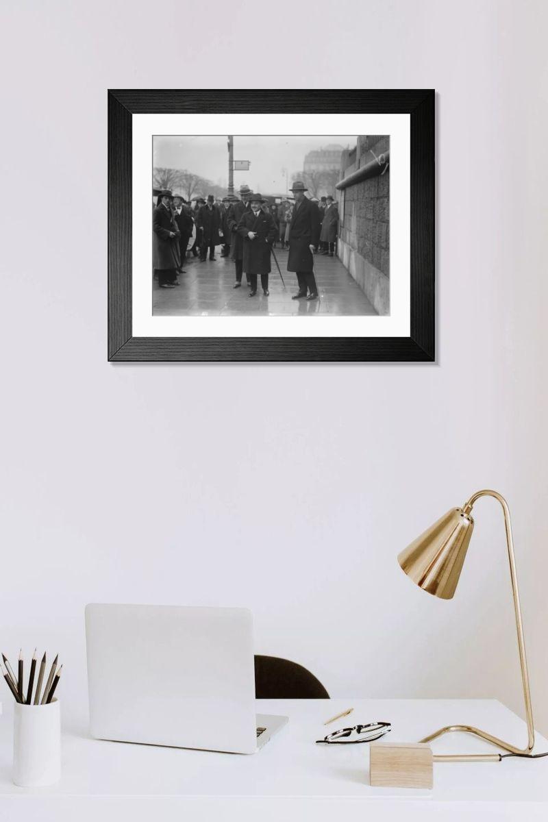 Shown hanging in a room: Modern 14"x12" (36x31cm)
