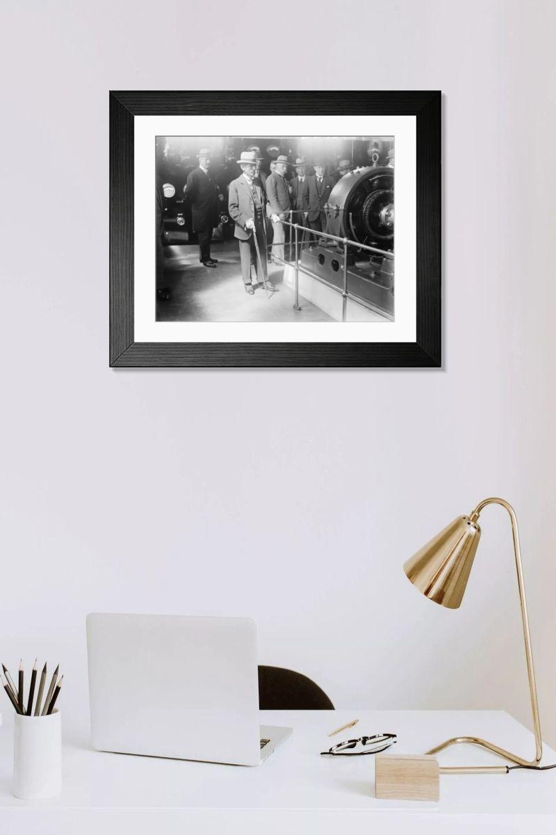 Shown hanging in a room: Modern 14"x12" (36x31cm)