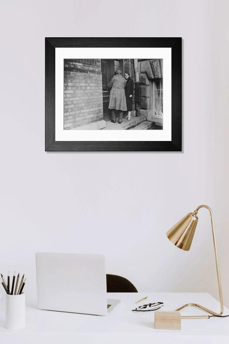 Shown hanging in a room: Modern 14"x12" (36x31cm)
