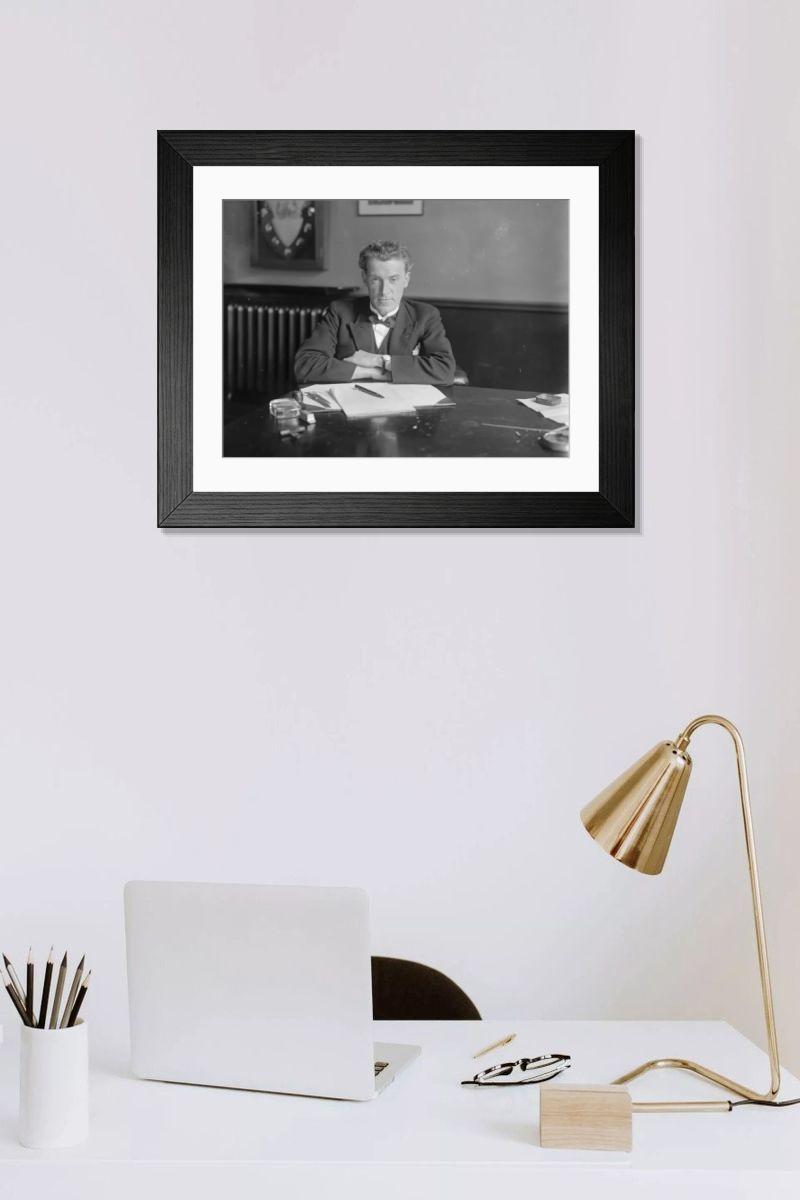 Shown hanging in a room: Modern 14"x12" (36x31cm)