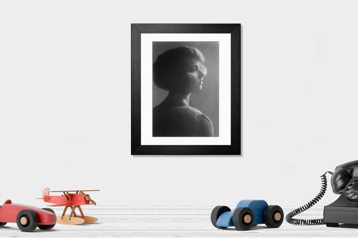 Shown hanging in a room: Modern 14"x12" (36x31cm)