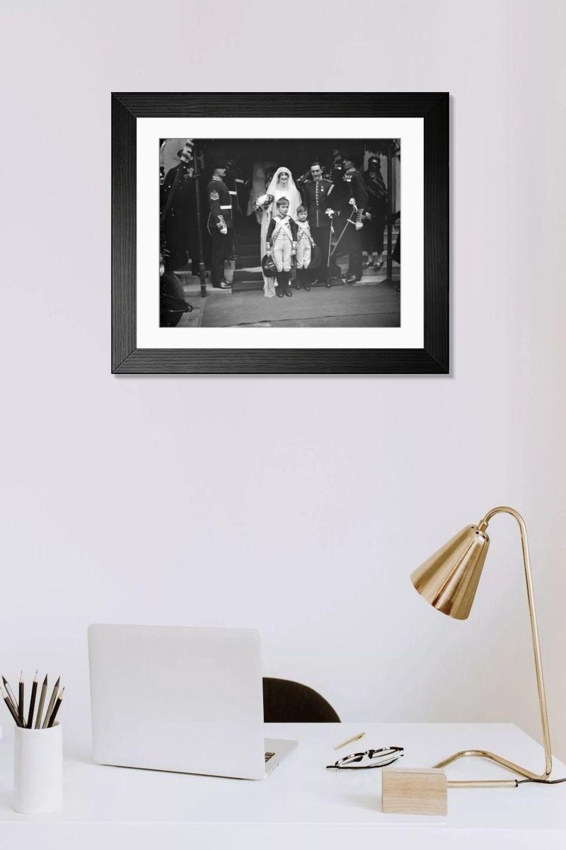 Shown hanging in a room: Modern 14"x12" (36x31cm)