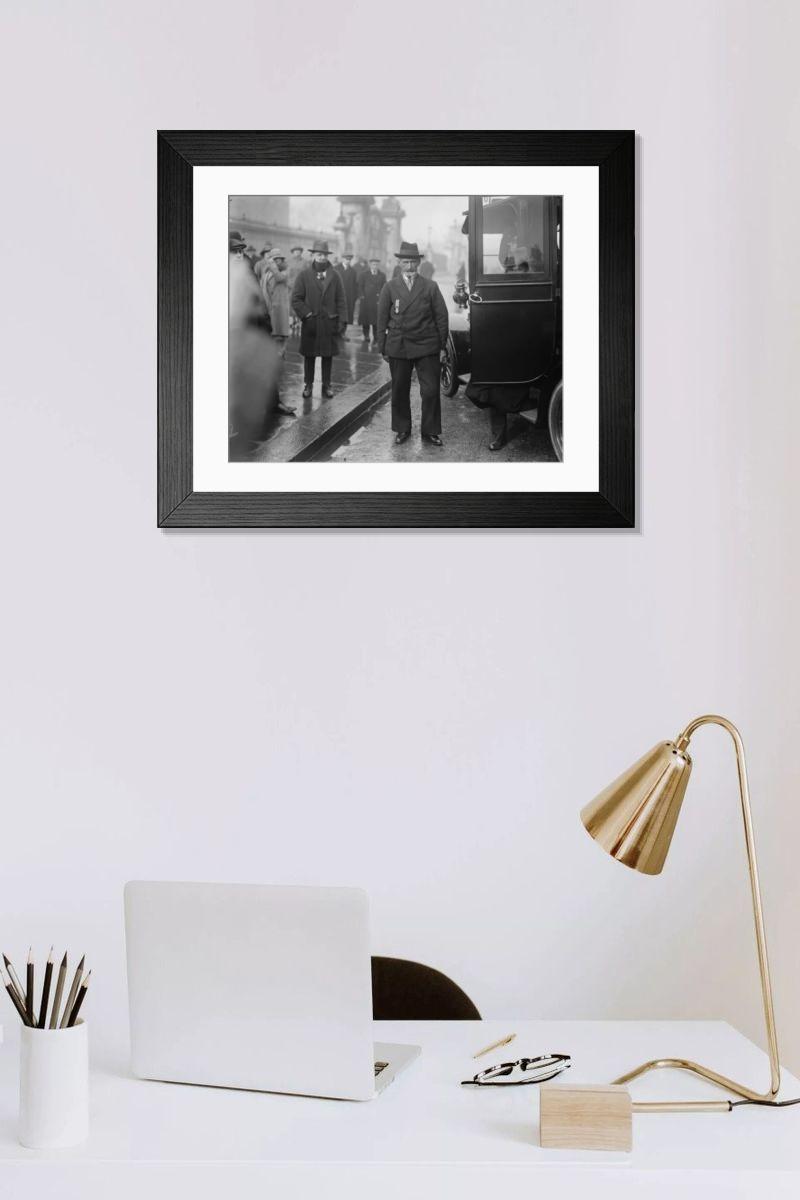 Shown hanging in a room: Modern 14"x12" (36x31cm)
