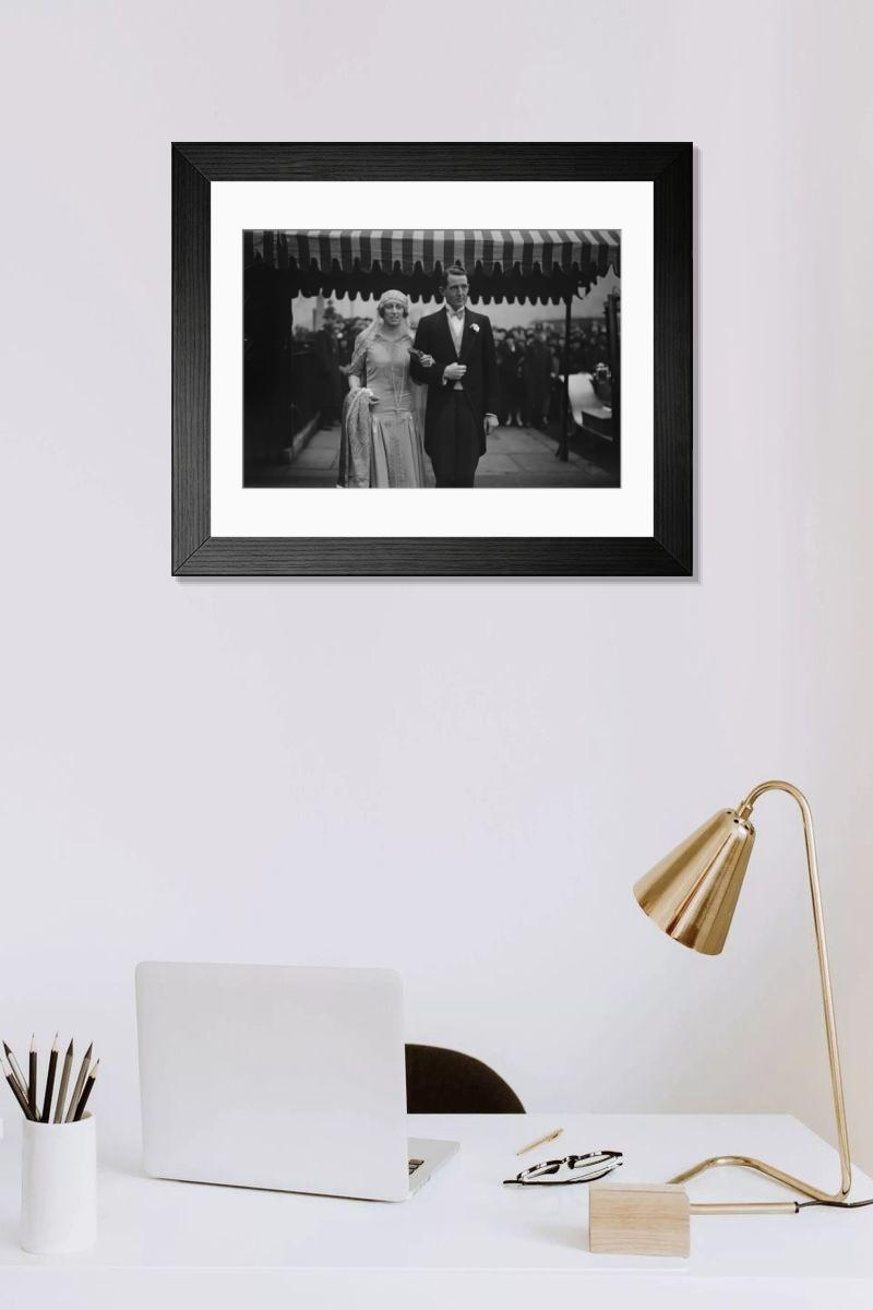 Shown hanging in a room: Modern 14"x12" (36x31cm)