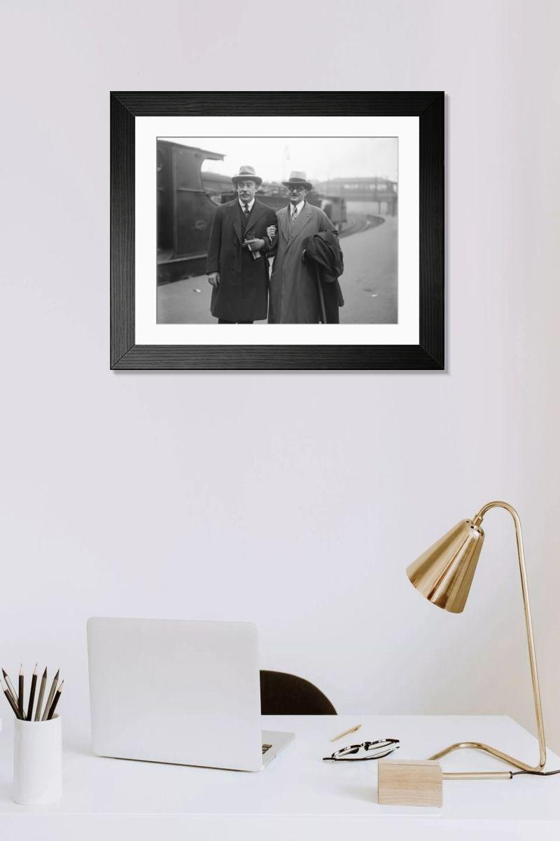 Shown hanging in a room: Modern 14"x12" (36x31cm)