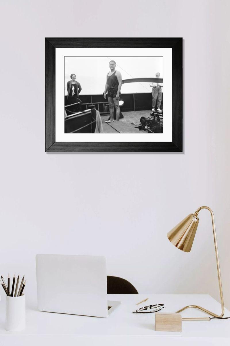 Shown hanging in a room: Modern 14"x12" (36x31cm)