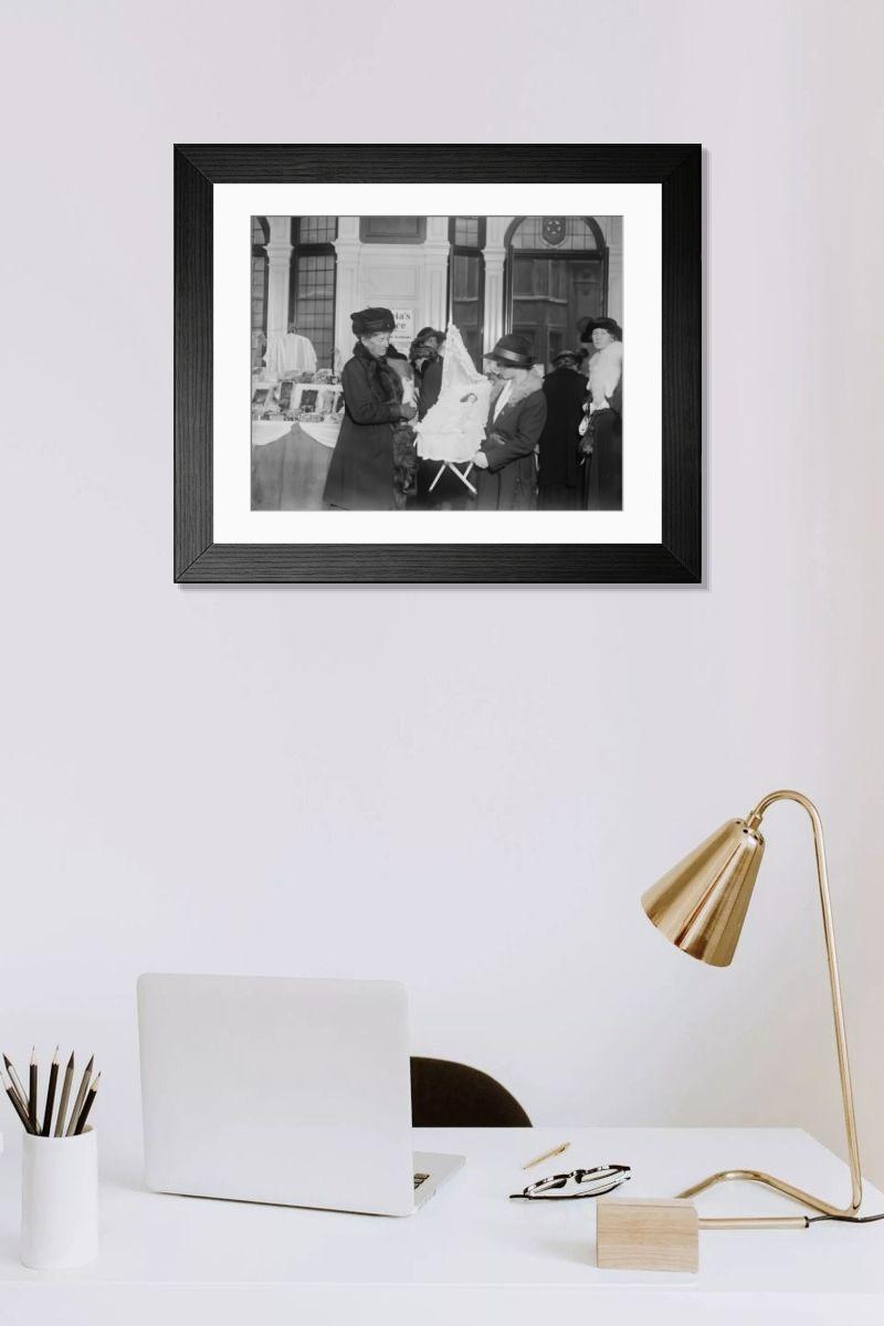 Shown hanging in a room: Modern 14"x12" (36x31cm)