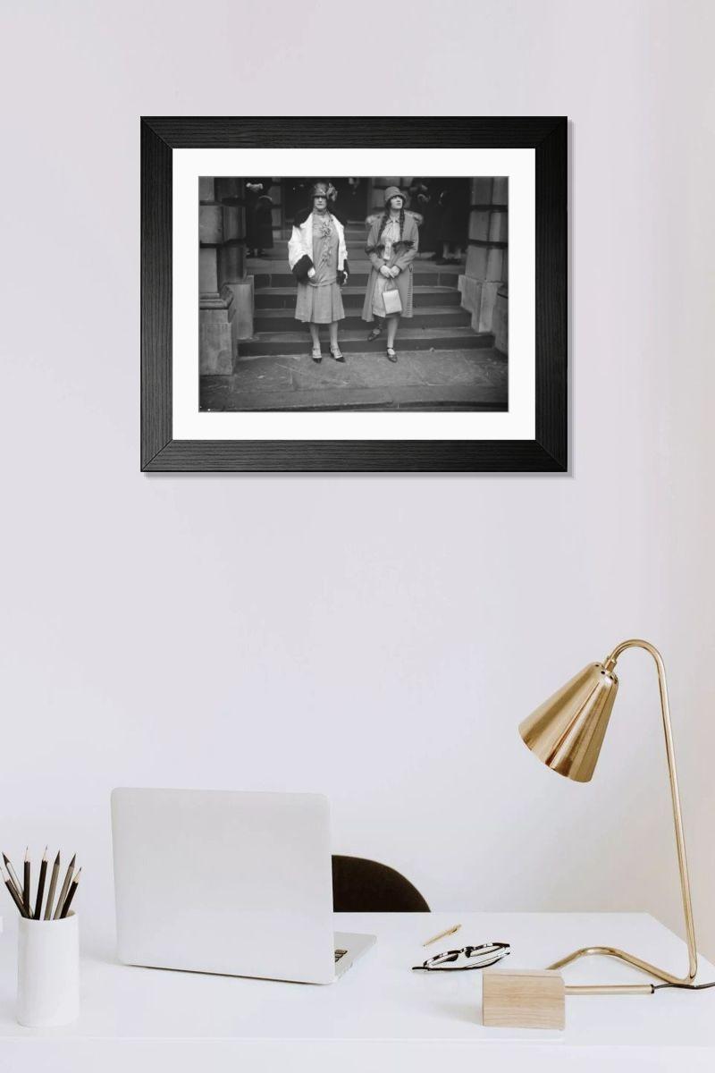 Shown hanging in a room: Modern 14"x12" (36x31cm)