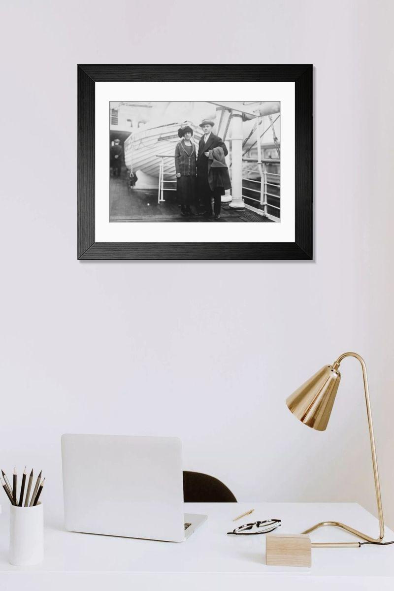 Shown hanging in a room: Modern 14"x12" (36x31cm)