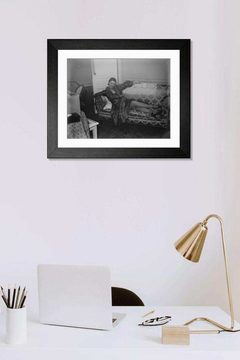 Shown hanging in a room: Modern 14"x12" (36x31cm)