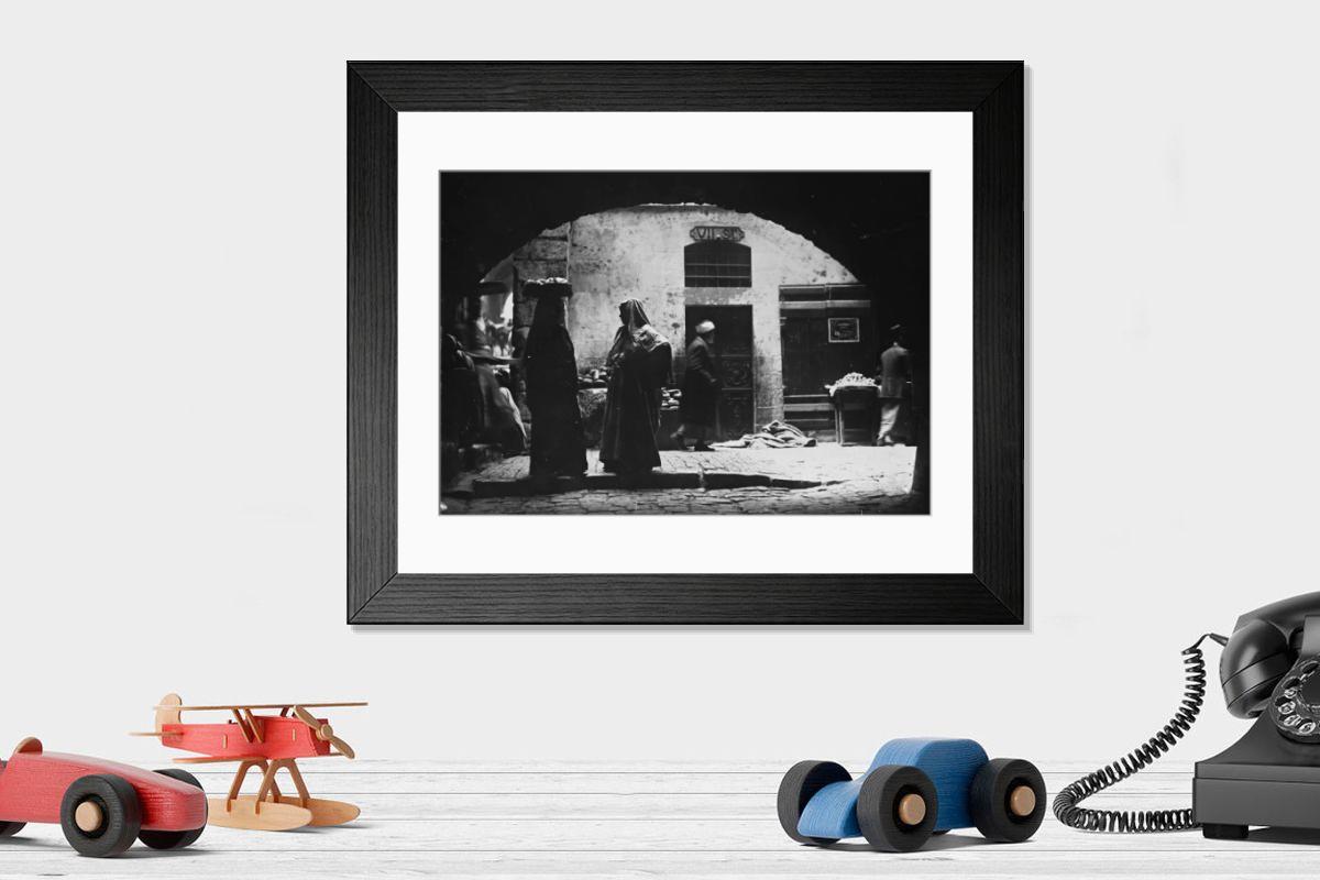 Shown hanging in a room: Modern 14"x12" (36x31cm)
