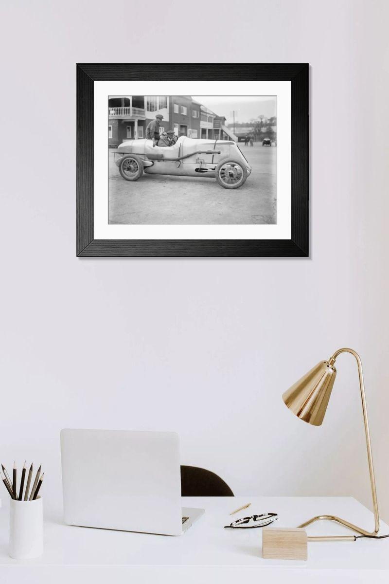 Shown hanging in a room: Modern 14"x12" (36x31cm)