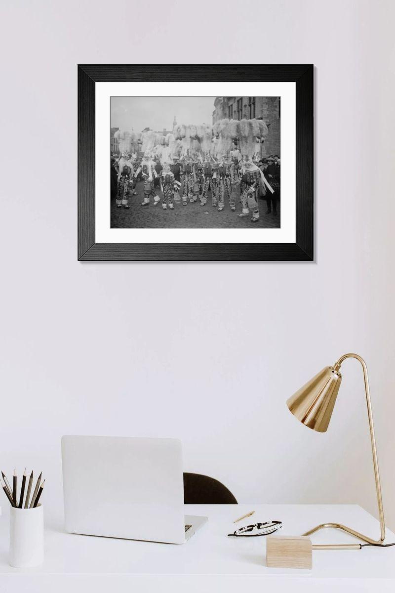 Shown hanging in a room: Modern 14"x12" (36x31cm)